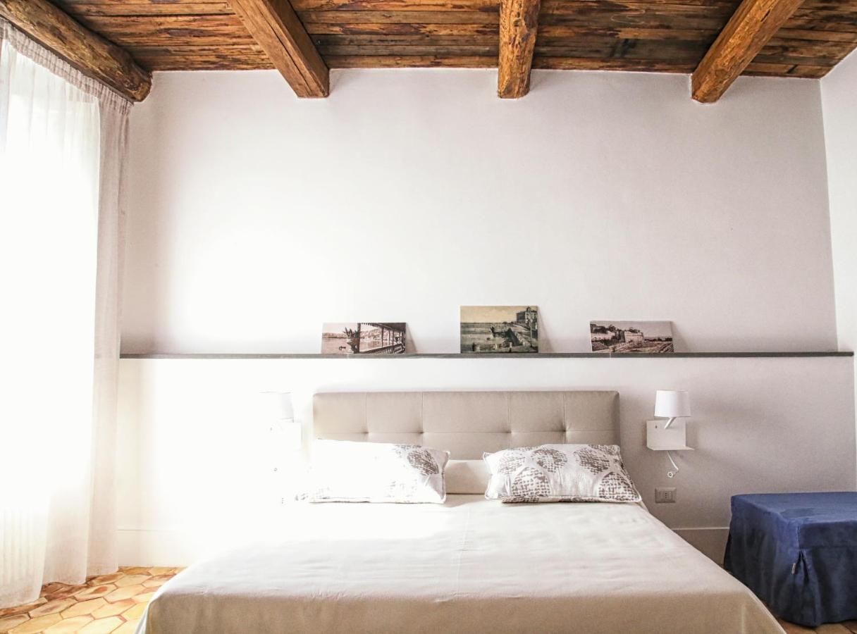 Villa Residenza Ucci Ali Crotone Exterior foto